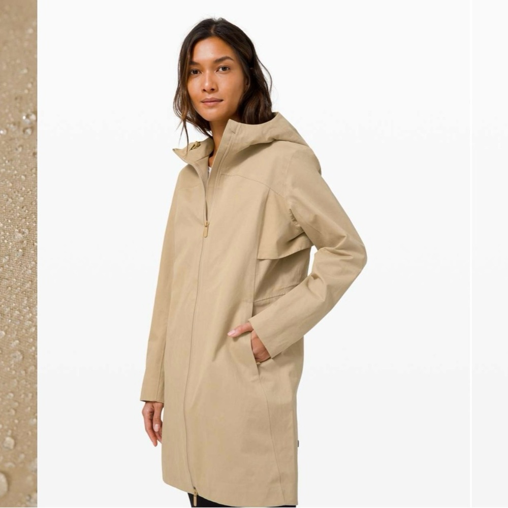 NWOT Lululemon Rain Rebel Jacket in Cotton, in color trench, size 8